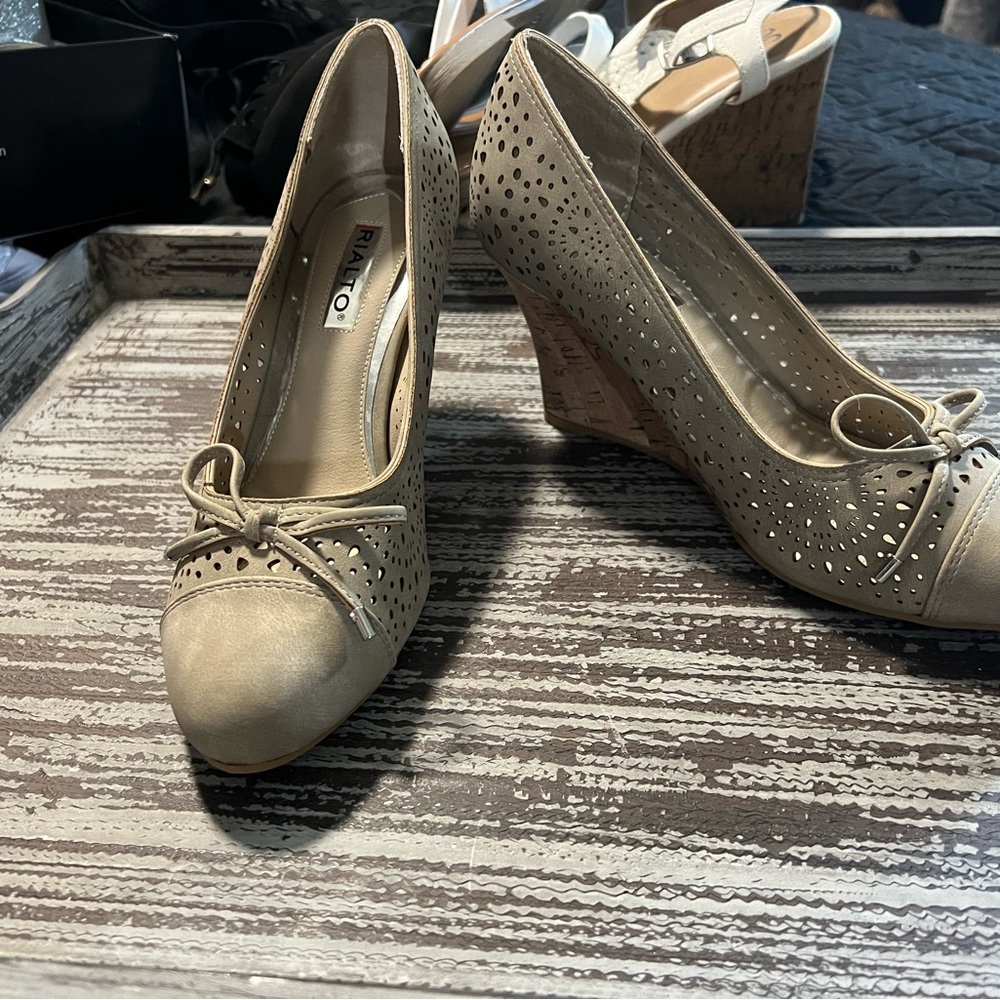 Tan suede wedge heels w bow ties